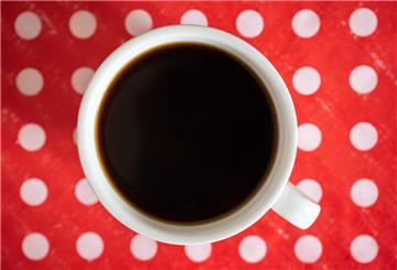 Der Preiskampf um Kaffee eskaliert: Tchibo hat Aldi Süd vor Gericht gebracht und wirft dem Discounter unfaire Preismethoden vor.