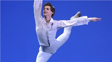 Der prominente Balletttänzer Wladimir Schkljarow ist in St. Petersburg nach Angaben des Mariinski-Theaters auf tragische Weise ums Leben kommen. (Archivbild)