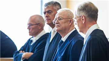 Der Prozess gegen Ex-Volkswagenchef Winterkorn ist vorläufig gestoppt. (Archivbild) 