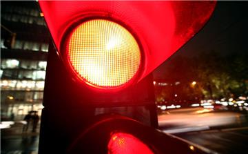 Der Radfahrer soll vor dem Unfall in Geestemünde über eine rote Ampel gefahren sein.