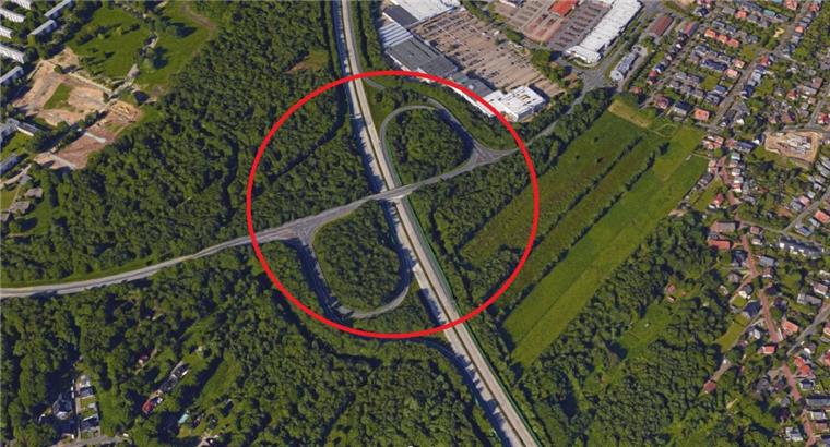 Vor Baustelle in Geestemünde: Gleich zwei Auffahrunfälle auf der A27 Der rote Pfeil zeigt auf die Autobahn A27 in Höhe Geestemünde.