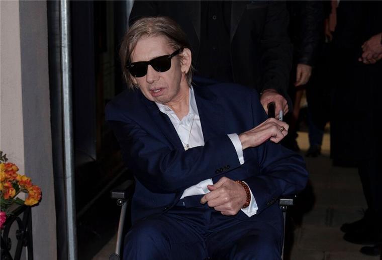 Pogues-Sänger Shane MacGowan ist tot Der Sänger der anglo-irischen Punkband The Pogues, Shane MacGowan, ist im Alter von 65 Jahren gestorben.