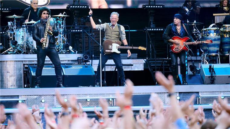 Springsteen kritisiert Umgang mit Demonstranten in LA Der Sänger kritisierte unter anderem den Umgang mit den Demonstrationen in Los Angeles.