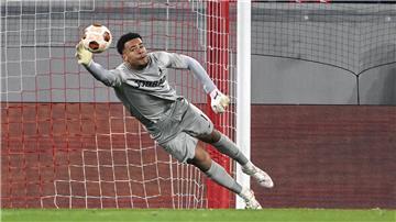 Der SC Freiburg muss vorerst ohne Noah Atubolu auskommen.