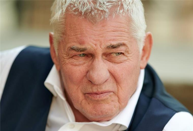Heinz Hoenig kämpft nach Angaben seiner Frau ums Überleben Der Schauspieler Heinz Hoenig liegt nach Angaben seiner Ehefrau im künstlichen Koma (Archivbild).