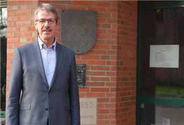 Der Schiffdorfer Gemeindebürgermeister Klaus Wirth blickt auf das vergangene Jahr zurück und wagt Prognosen für die Zukunft.