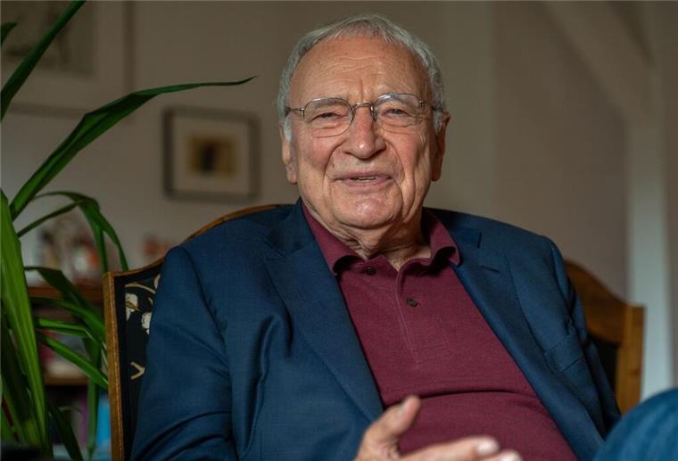 Uwe Timm - mit lustvoller Anstrengung zum 85. Geburtstag Der Schriftsteller Uwe Timm.