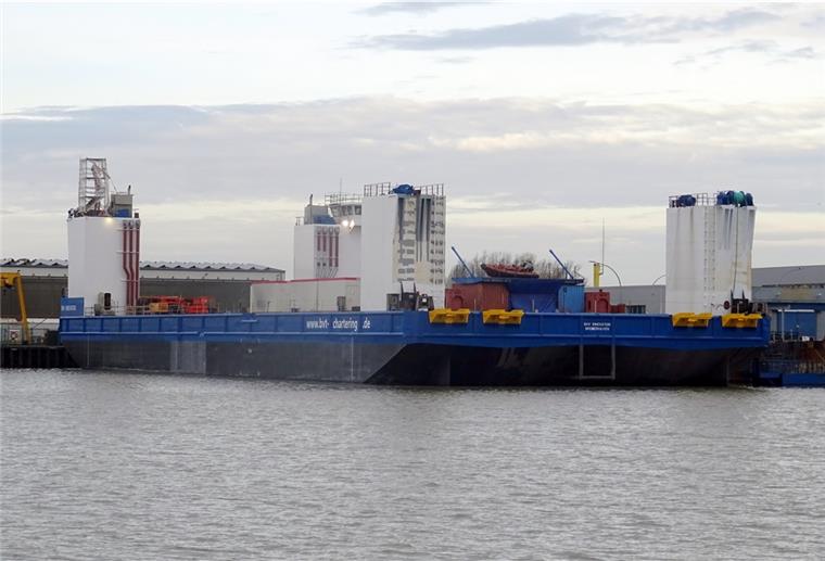 Schwerlastponton für die Fregatten verlängert Der Schwerlastponton „BHV Innovation“ wurde erfolgreich um 25 Meter verlängert.