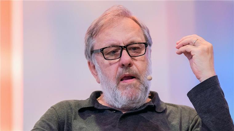 Ehrengast Slowenien mit „dichtester Dichte an Dichtern“ Der slowenische Philosoph Slavoj Zizek wird bei der Buchmesse in Frankfurt erwartet.