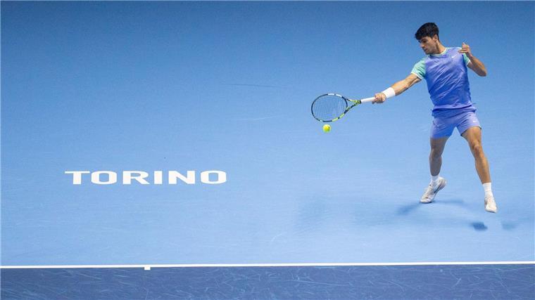 Kranker Alcaraz verliert in Turin: Fühle mich „schlecht“ Der Spanier Carlos Alcaraz hat seinen Start in die ATP Finals verpatzt.