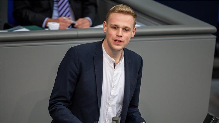 Abgeordnete kündigen Ablehnung von Streckenneubau an Der SPD-Bundestagsabgeordnete Blankenburg unterstützt den Neubau. (Archivbild)
