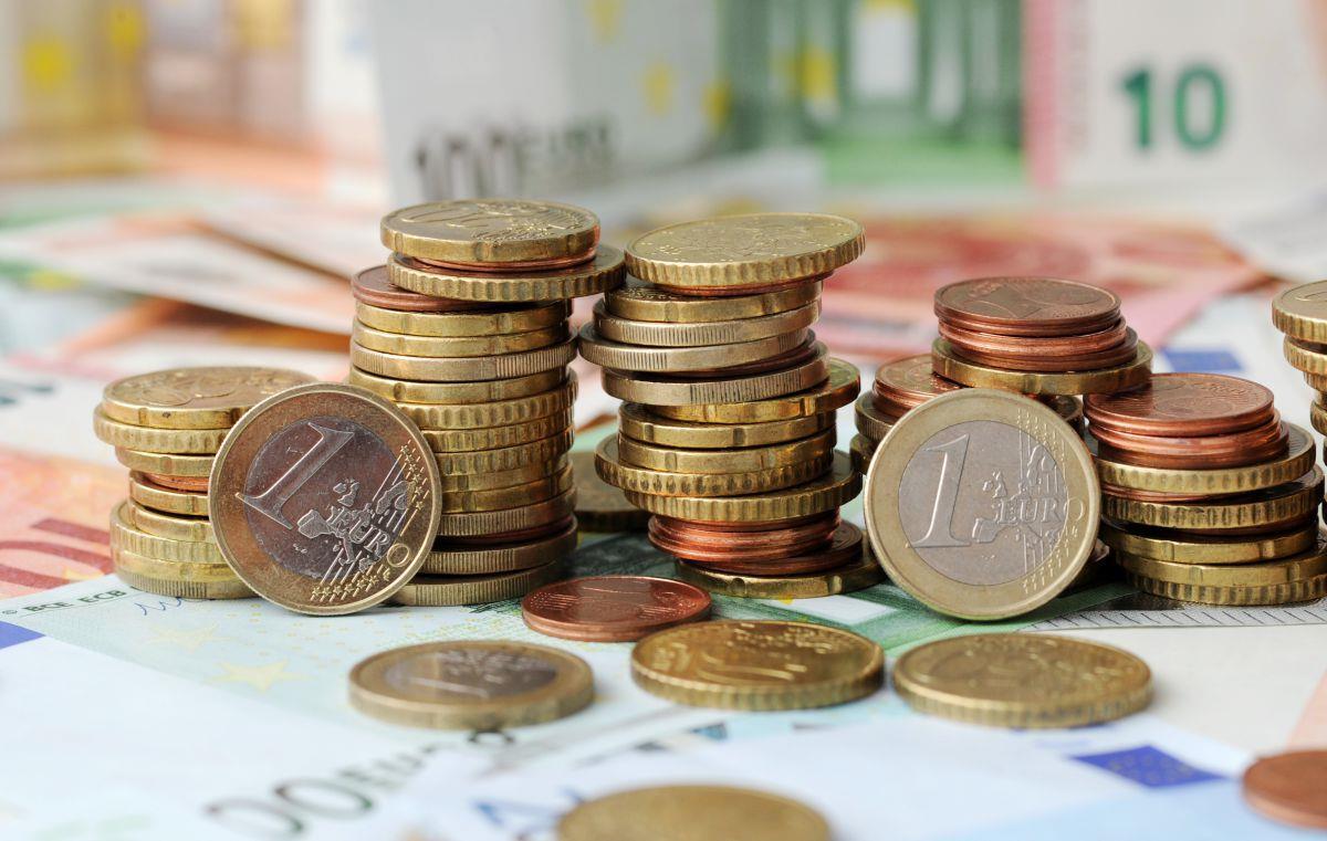 Koaltitionskrise: Der Streit ums Geld belastet die rot-schwarz-gelbe Koalition in Bremerhaven: Die SPD ist derzeit nicht bereit, die von der CDU geforderte Haushaltssperre zu beschließen.