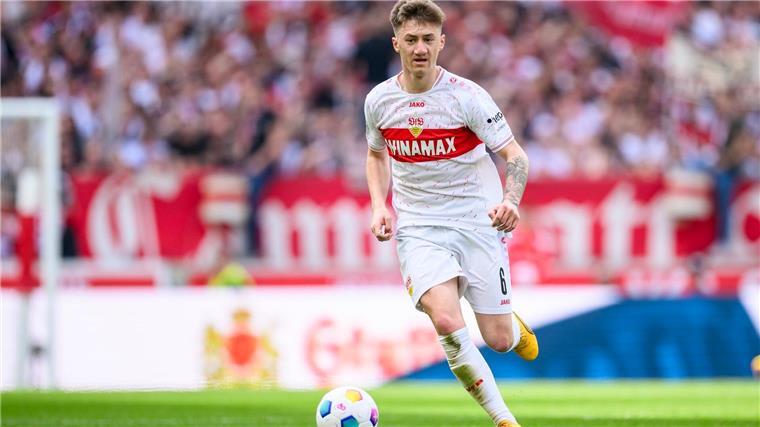 Der Stuttgarter steht erstmals im Aufgebot der A-Nationalmannschaft. 