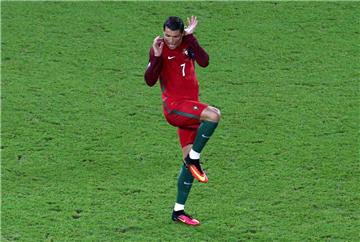 Der Superstar Cristiano Ronaldo hat es auch im zweiten Vorrundenspiel versemmelt. Er blieb wieder torlos, verschoss gar einen Elfmeter. 