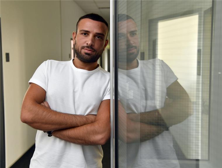 Syrer dreht Kurzfilm in Bremerhaven: 160 Statisten gesucht Der Syrer Marcos Aldahouk will einen Kurzfilm über Flucht drehen.