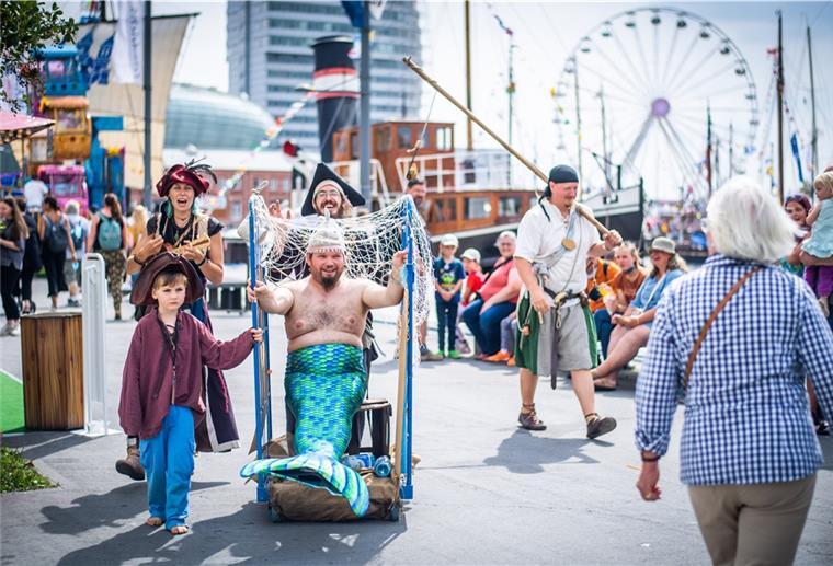 Der Tourismus ist auch für Bremerhaven sehr wichtig. Dass der Senat beim Neustart-Marketing nun Bremerhaven herausgeworfen hat, enttäuscht viele Bürger der Seestadt. Foto: Hartmann