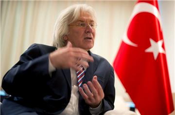 Der türkische Botschafter in Deutschland, Hüseyin Avni Karslioglu, wurde in die Türkei bestellt.

