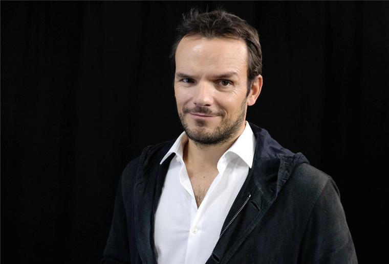 Der TV-Koch Steffen Henssler will sich nun einen neuen Standort für sein Hamburger Sushi-Restaurant suchen.