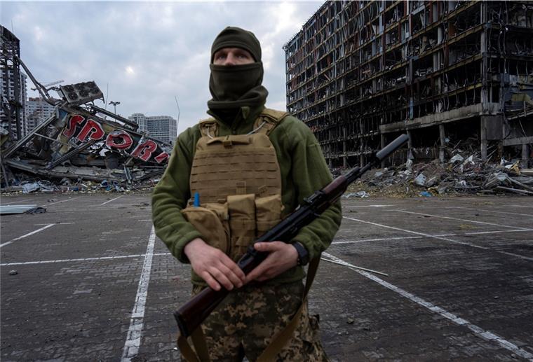 Ukraine meldet Angriff auf Tanklager - Die Nacht im Überblick Der Ukraine-Krieg geht weiter.