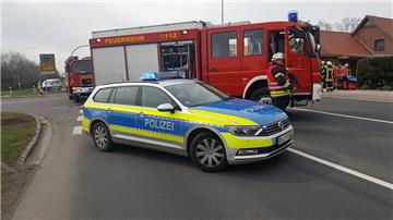 Der Unfall ereignete sich um kurz vor 12 Uhr. Die Kreuzung war für rund eineinhalb Stunden gesperrt.