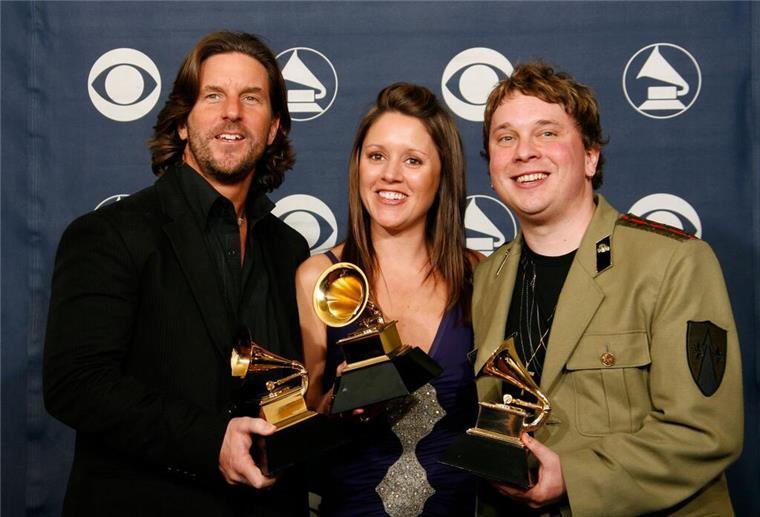 Country-Musiker Brett James stirbt bei Flugzeugabsturz Der US-Country-Musiker Brett James (links) ist mit 57 Jahren gestorben. (Archivbild)