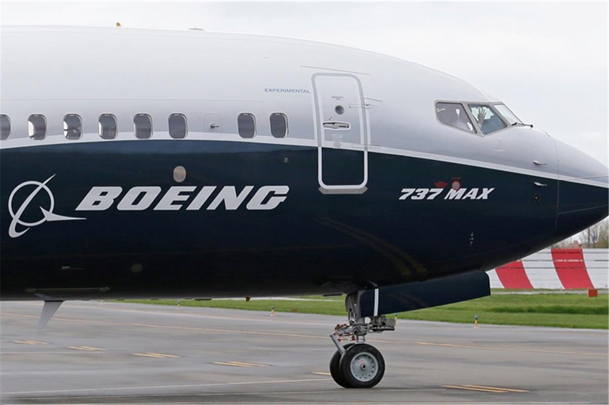 Boeing findet neues Problem bei 737-Max-Krisenjets Der US-Luftfahrtkonzern Boeing ist bei seinem mit Flugverboten belegten Krisenjet 737 Max auf ein neues Problem gestoßen.