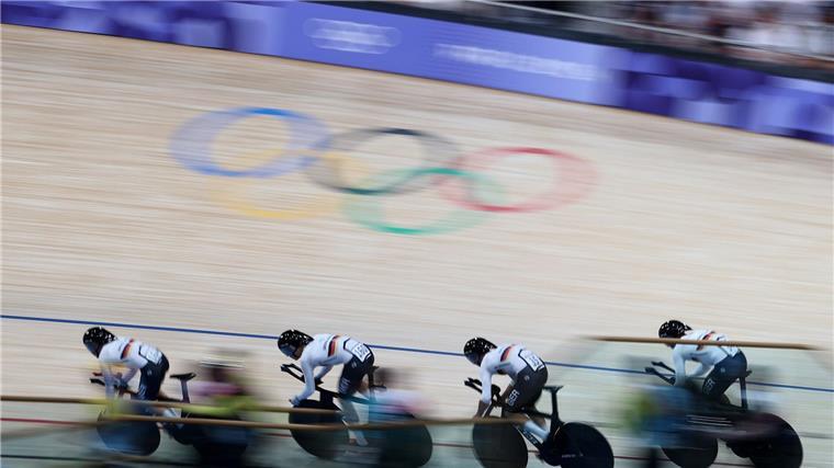 Bahnrad-Vierer scheitert in der Qualifikation Der Vierer scheitert bereits in der Qualifikation.