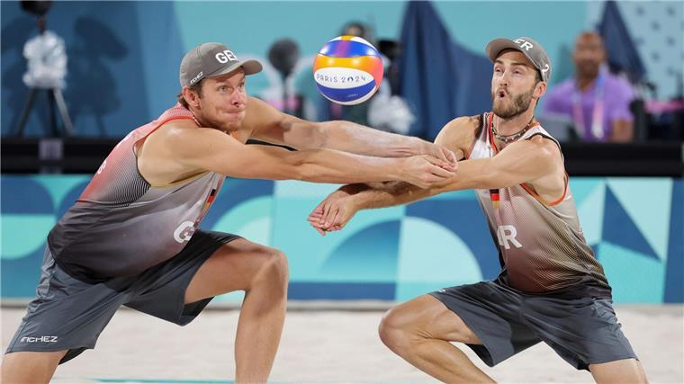 Volleyball-Verband: Extreme Kürzungen „höchst problematisch“ Der Volleyball kann Erfolge vorweisen: Das Beach-Duo Ehlers/Wickler holte in Paris Silber.
