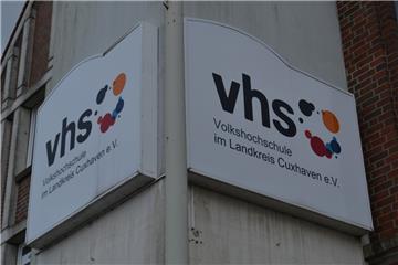 Der Vorstand der VHS in Langen fordert mehr Geld vom Landkreis.