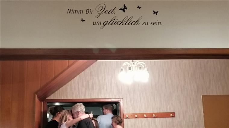 60 Jahre Roes: So wurde in Lintig gefeiert Der Wandspruch ist Programm bei Roes.