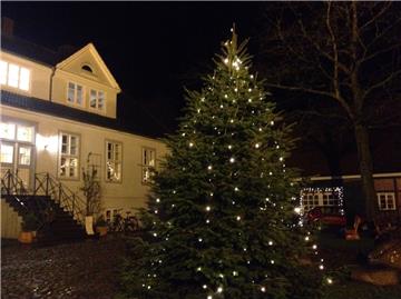 Der Weihnachtsmarkt im Amtsgarten sorgt für Gesprächsstoff.