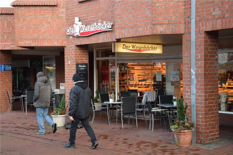 Weserbäcker-Insolvenz: Anwälte sehen gute Chancen Der Weserbäcker hat einen Insolvenzantrag gestellt. In Nordenham betreibt das Unternehmen zwei Filialen. Im Mai 2017 hatte es die Bäckerei Harries am Nordenhamer Marktplatz übernommen.