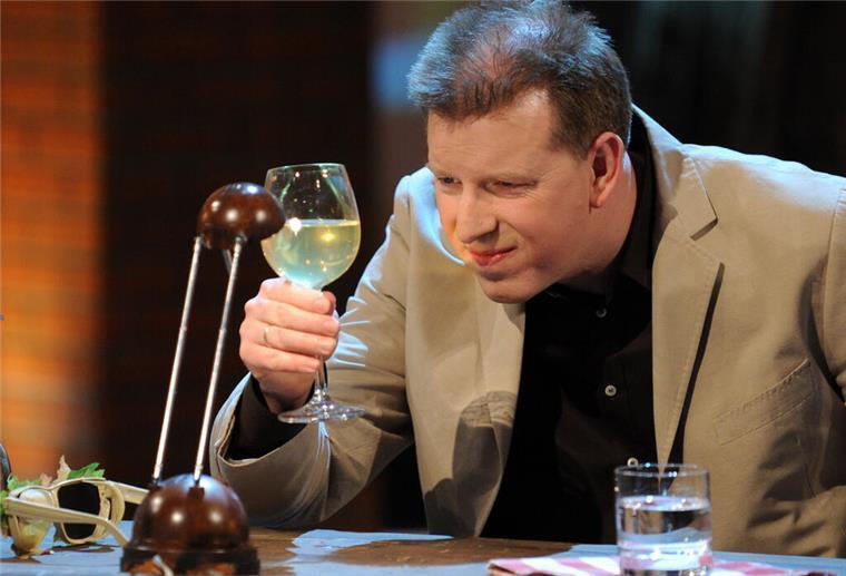 Mit dieser irren Wette war ein Bremerhavener bei „Wetten, dass....?“ zu Gast Der Wettkandidat Thorsten von Scheidt aus Bremerhaven überraschte mit einer verrückten Wette.