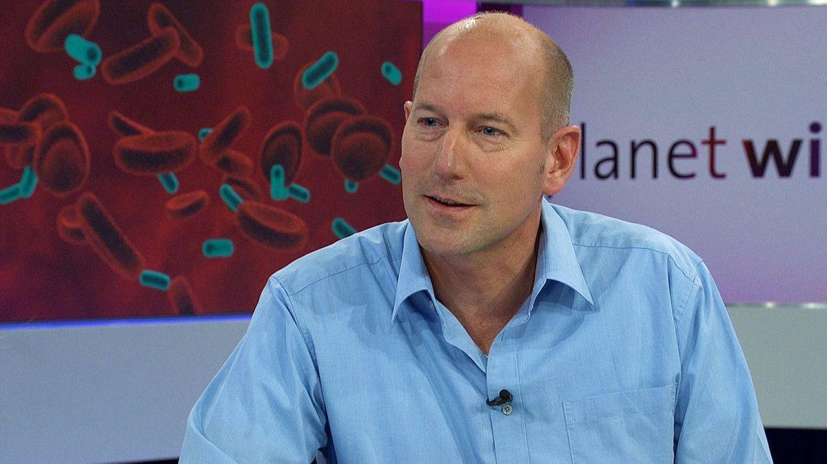 Blutvergiftung: Experte aus Zeven jetzt auch in Europa unterwegs Der Zevener Arne Trumann wird häufiger als Gast in Fernsehsendungen eingeladen, um über seine Erfahrungen mit Sepsis zu berichten.