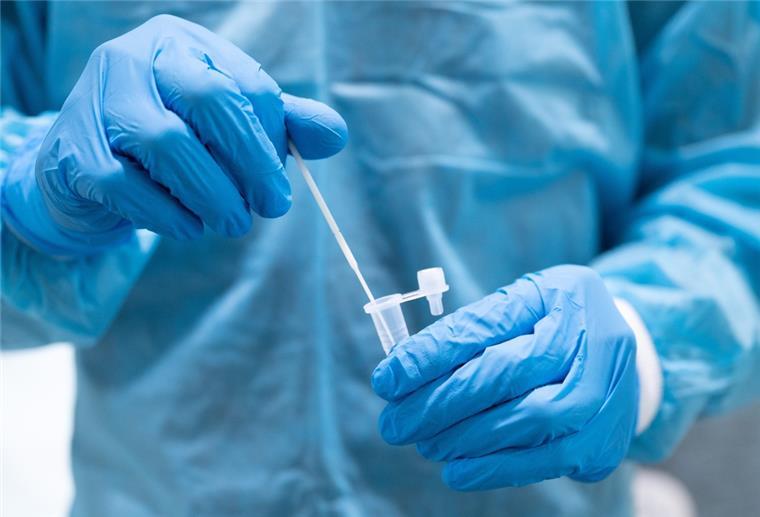 Corona in der Wesermarsch: Inzidenzwert erneut gestiegen Derzeit sind 402 Wesermärschlerinnen und Wesermärschler mit dem Corona-Virus infiziert, mehr als ein Viertel von ihnen wohnt in Nordenham (110).