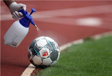 Desinfektionsmittel, Masken, Corona-Tests: Die Pandemie bleibt für den Lokalsport eine Herausforderung.