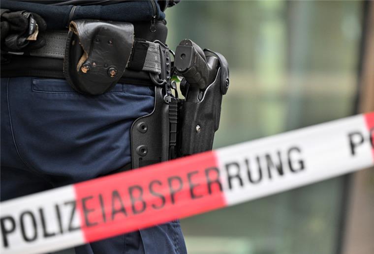 Registrierte Straftaten auf niedrigstem Stand seit Jahrtausendwende Deutschland kann mit den wenigsten Straftaten seit langem aufweisen.