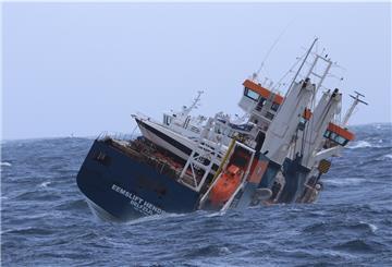 Die 112 Meter lange „Eemslift Hendrika“ der niederländischen Reederei Amasus Shipping war auf dem Weg von Bremerhaven nach Kolvereid an der norwegischen Küste gewesen.