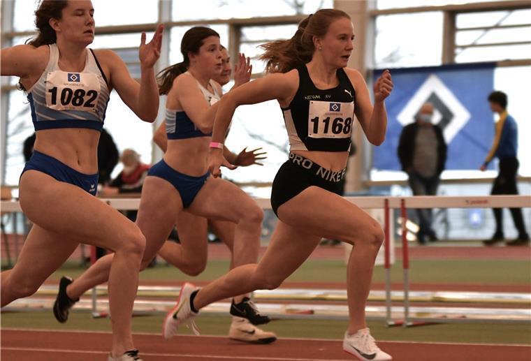 Nordenhamerin Vierte bei norddeutschen Meisterschaften Die 17-jährige Jule Wachtendorf (rechts) mischte bei den U20-Titelkämpfen in Berlin gut mit.