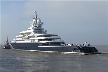 Die 2010 auf der Lloyd Werft erbaute Superyacht &quot;Luna&quot; ist nach einem Eigentümerwechsel ein Jahr lang in Bremerhaven umgebaut worden.