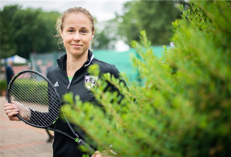 Volvo-Ingenieurin spielt beim Bremerhavener TV Die 31-jährige Schwedin Marina Yudanov ist die neue Nummer eins der Nordliga-Damen des Bremerhavener TV.