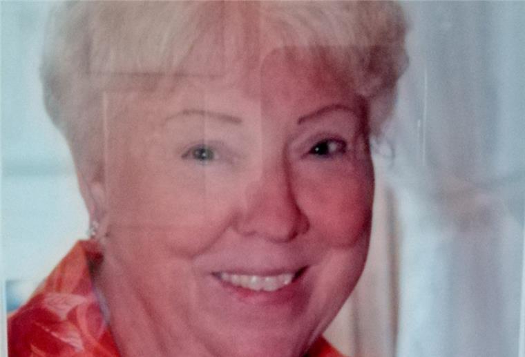UPDATE (Foto vom Auto): 77-Jährige aus Bremerhaven weiter vermisst Die 77 Jahre alte Maria Reinhardt aus Bremerhaven-Leherheide wird vermisst.