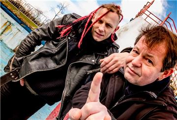 Die Abstürzenden Brieftauben treten am Donnerstag, 27. Februar, im Rock Center auf.