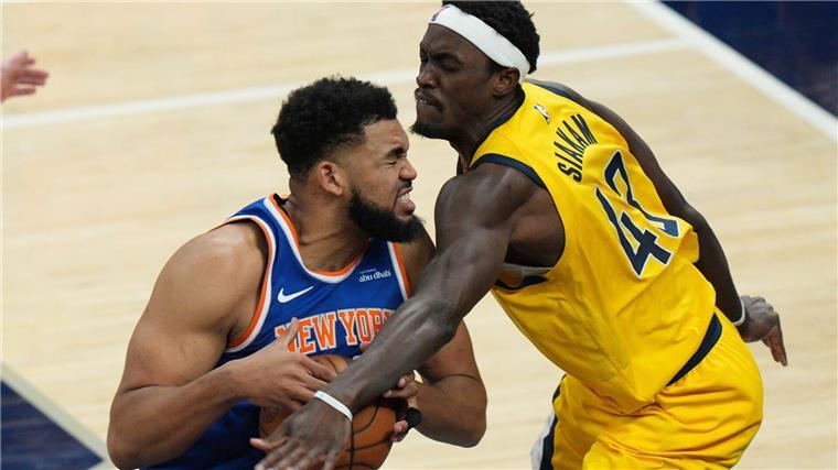 Pacers stehen in NBA-Finals: Nun Duell mit Hartensteins OKC Die Abwehrarbeit der Pacers um Pascal Siakam (rechts) war die Grundlage für den Erfolg gegen die Knicks.