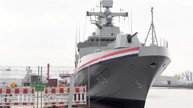 Thyssenkrupp Marine Systems übergibt Fregatte an Ägypten Die ägyptische Fregatte in Bremerhaven.