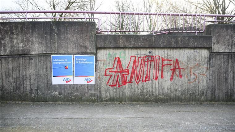 AfD wehrt sich gegen gefälschte Wahlplakate Die AfD Niedersachsen distanziert sich von gefälschten Wahlplakaten in Hannover.