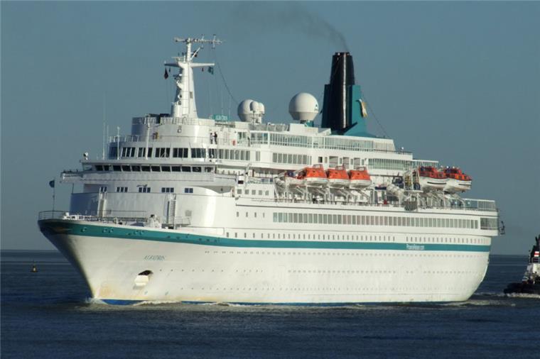"Albatros" muss in Bremerhaven repariert werden Die "Albatros" legt eine einwöchige Pause in Bremerhaven ein.