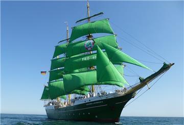 "Alexander von Humboldt II"