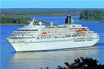 Die "Amadea" nimmt von Bremerhaven aus Kurs auf Kanada.