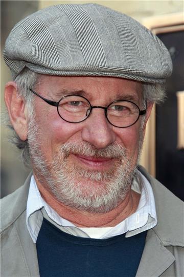 Die Arbeit an seinem Science-Fiction-Film "E.T." aus dem Jahr 1982 hat in Hollywood-Regisseur Steven Spielberg erstmals den Wunsch nach eigenen Kindern geweckt.